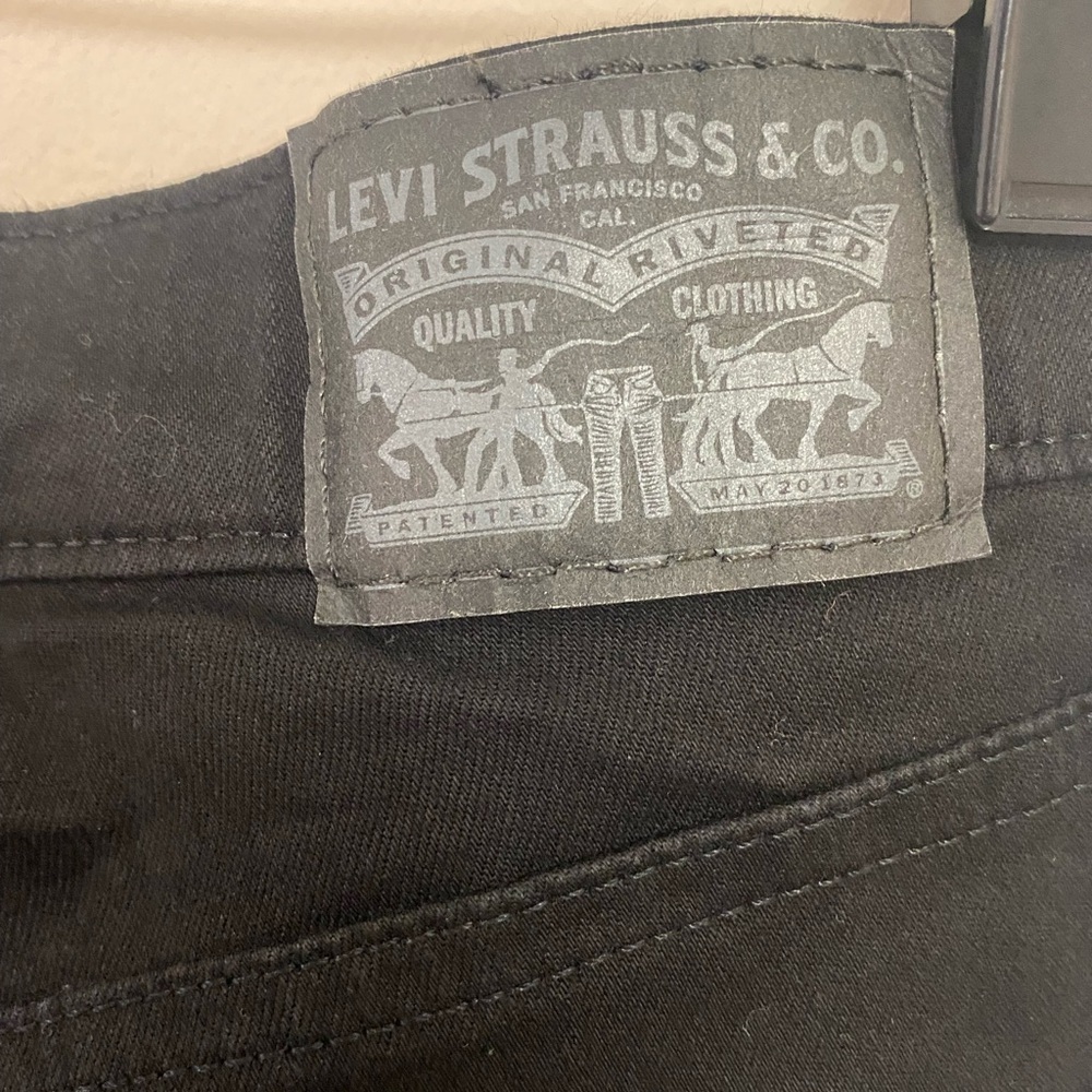 Levis Jeans Womens Size 6 Black Classic Straight Denim Mid Rise.great condition - Picture 11 of 12